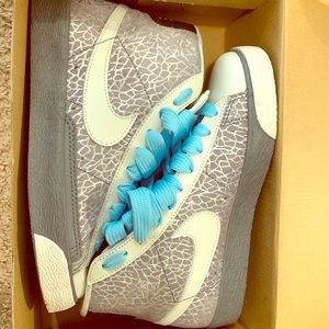 Nike Women’s high blazers